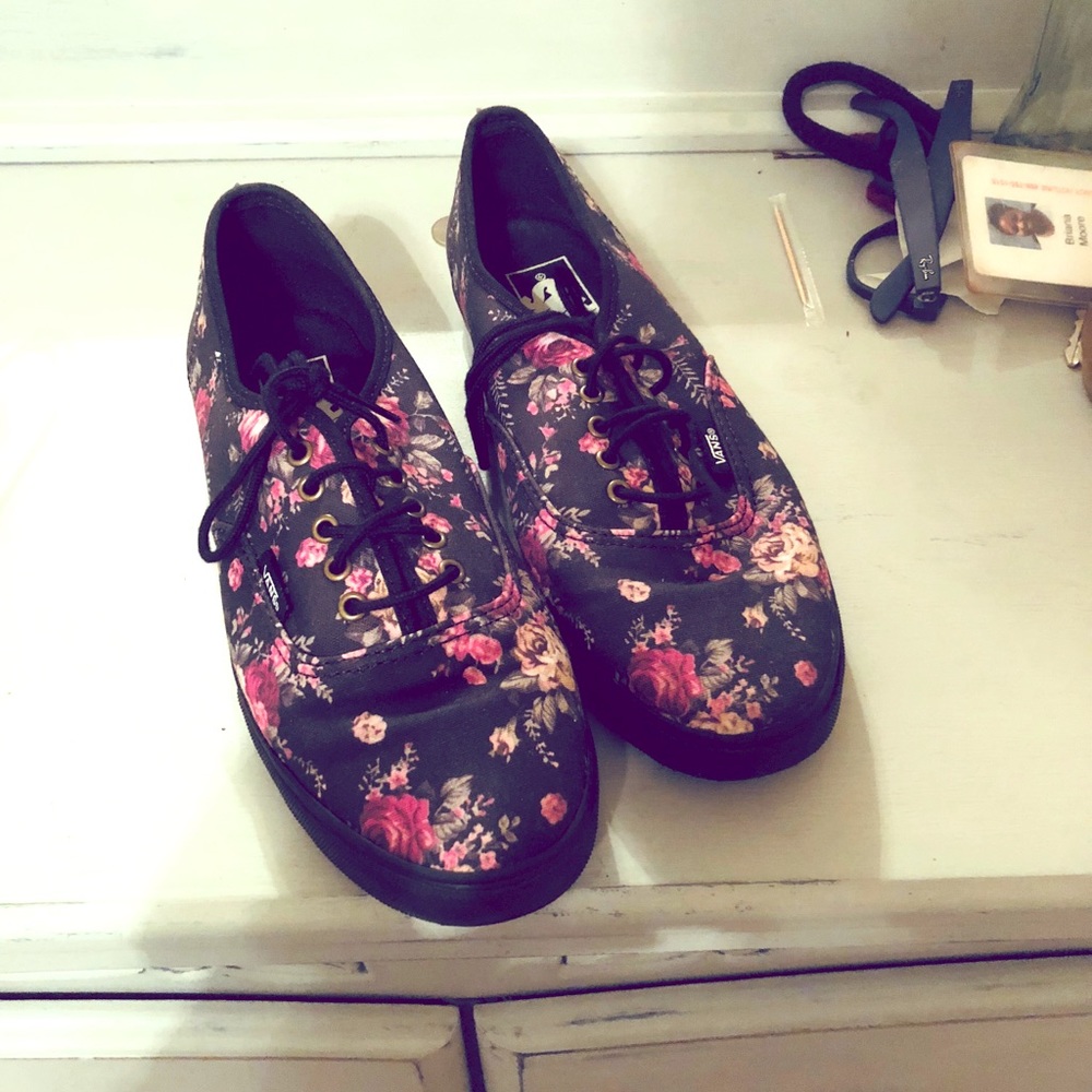 Floral vans
